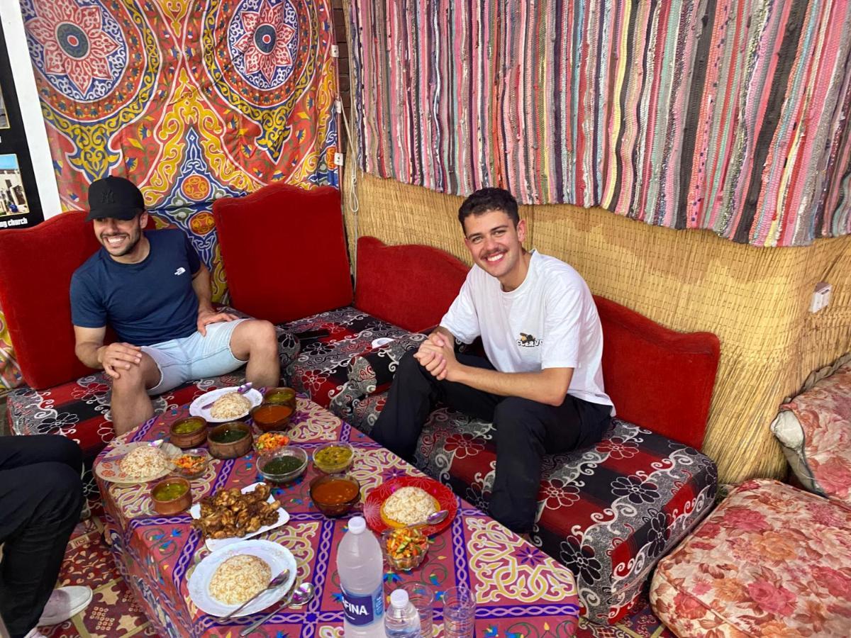 Bed and Breakfast Jana Pyramids View In 3 Kafret el-Gabal Zewnętrze zdjęcie