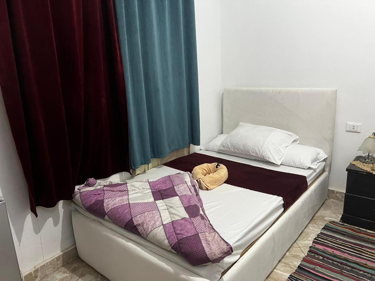 Bed and Breakfast Jana Pyramids View In 3 Kafret el-Gabal Zewnętrze zdjęcie