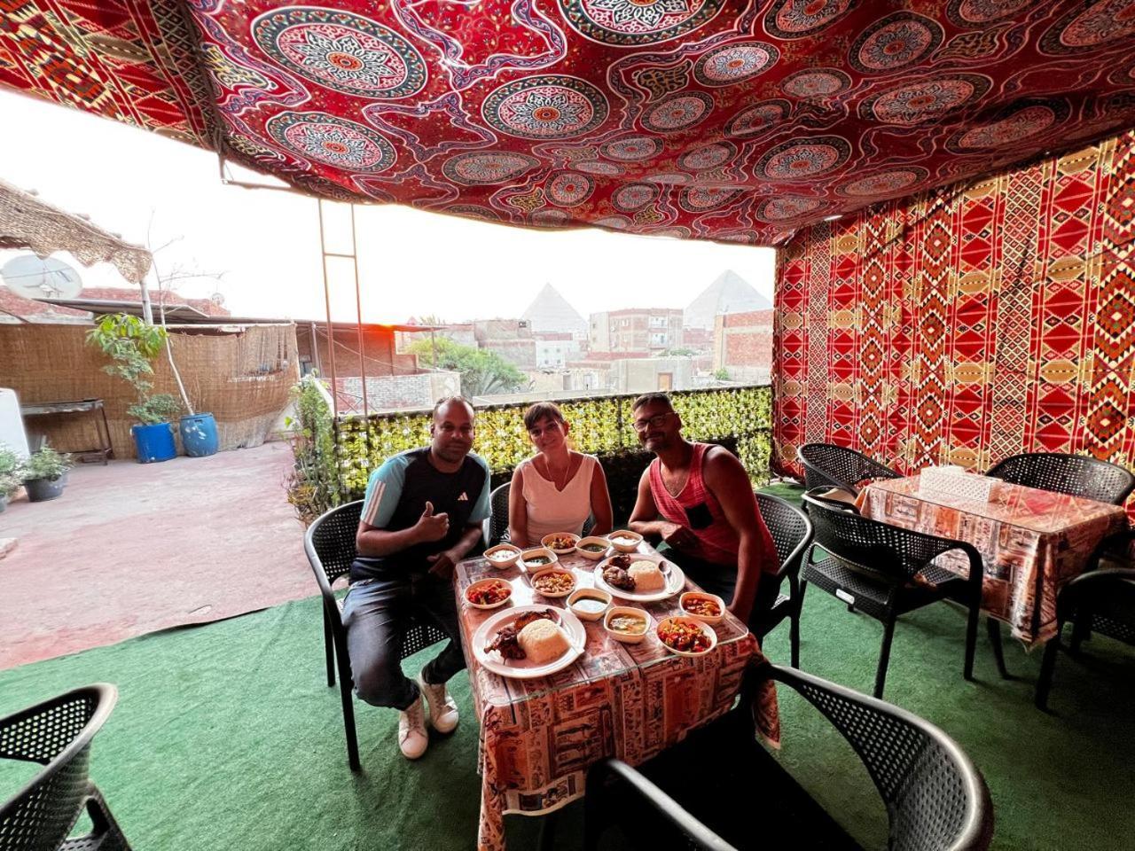 Bed and Breakfast Jana Pyramids View In 3 Kafret el-Gabal Zewnętrze zdjęcie
