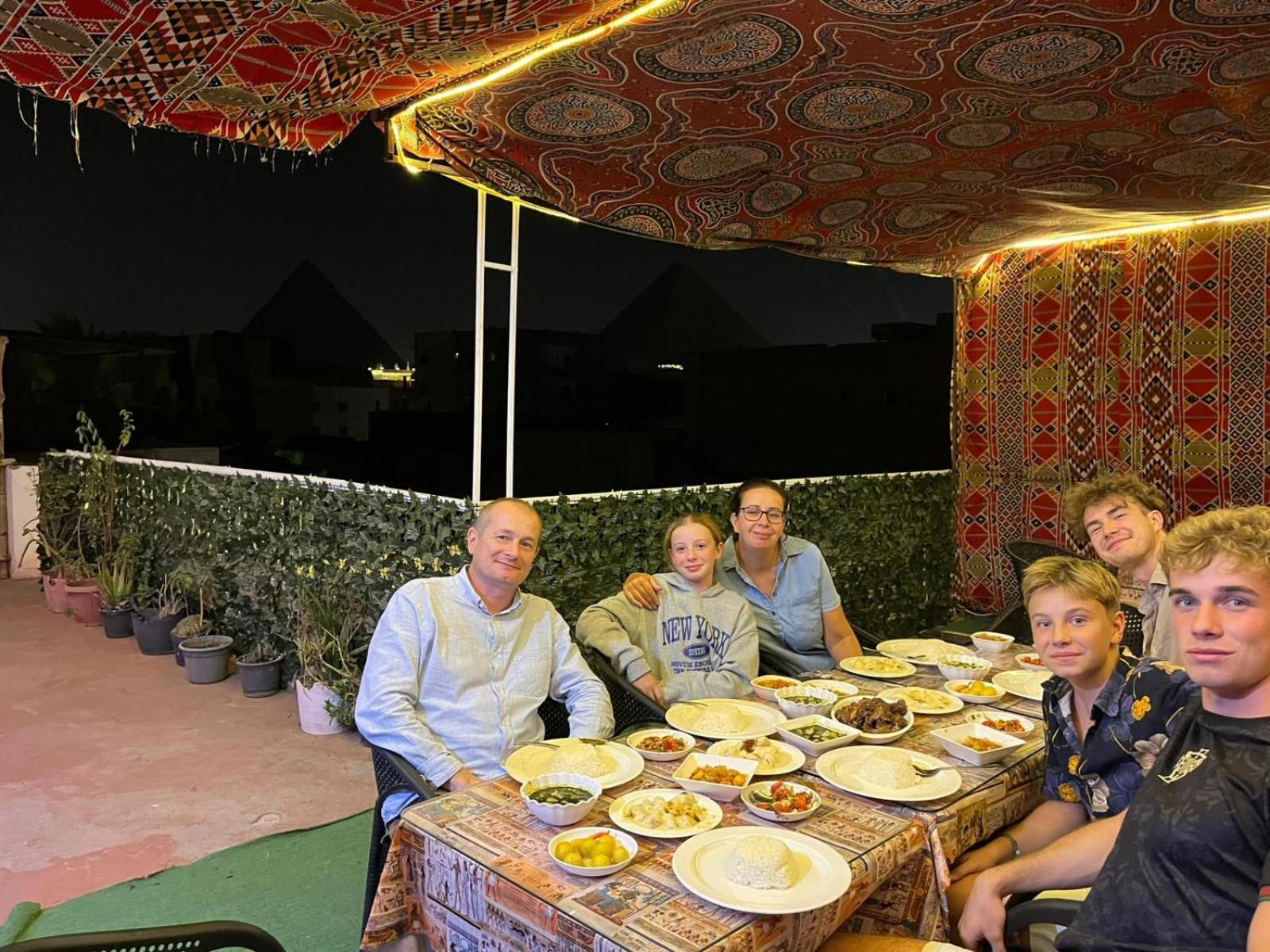 Bed and Breakfast Jana Pyramids View In 3 Kafret el-Gabal Zewnętrze zdjęcie